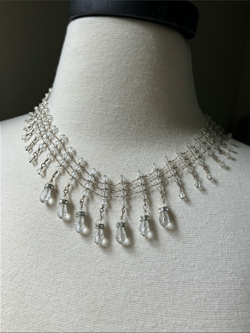 Delicate Crystal Fringe Choker Necklace - Clear